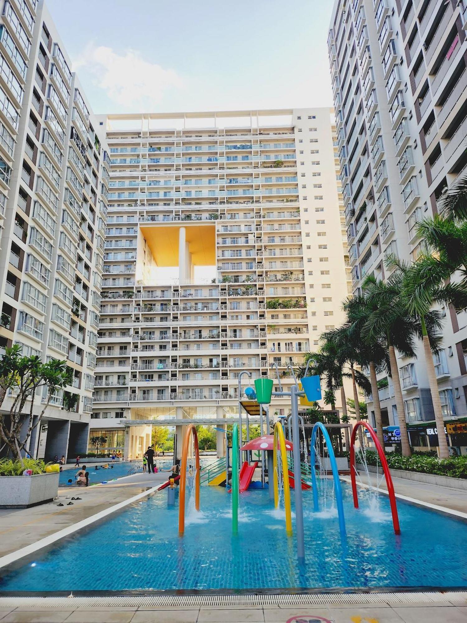 Scenic Valley 1 Apartment Ho Chi Minh City Exterior photo